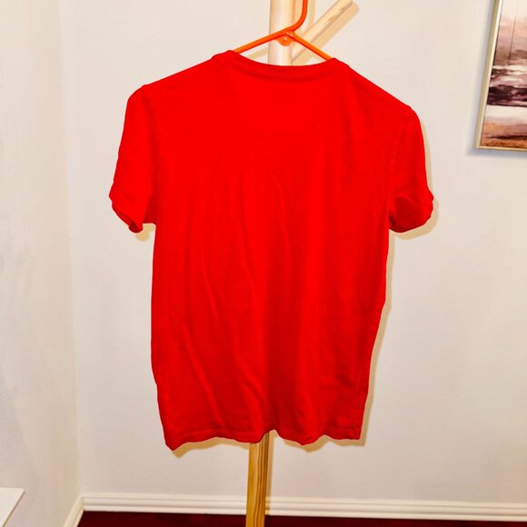 GAP Essential V-Neck Tee – Bright Red, XS - Picture 3 of 3
